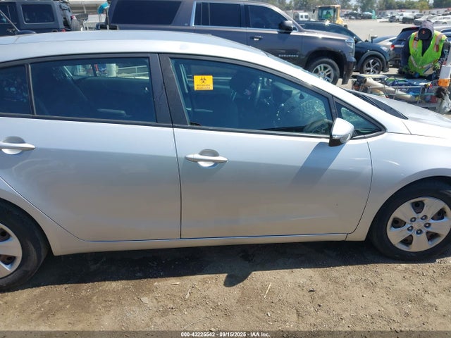 KIA gdi nu 2017 KNAFK5A89H5666744 Image 13