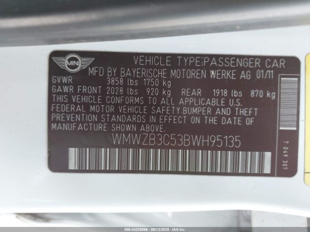 2011 MINI COOPER COUNTRYMAN WMWZB3C53BWH95135 Photo 8