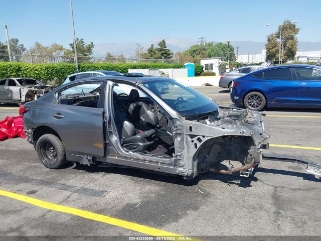 JN1BV7AP3FM332727 Infiniti 2015