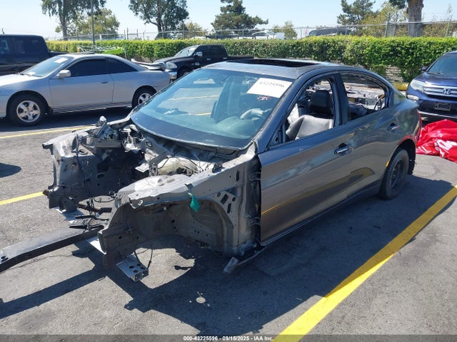 JN1BV7AP3FM332727 Infiniti 2015