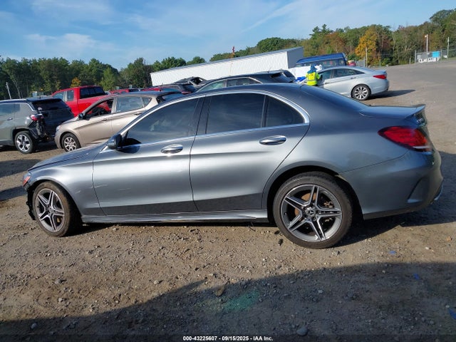 W1KWF8EB1MR651551 Mercedes-Benz C 300 4matic