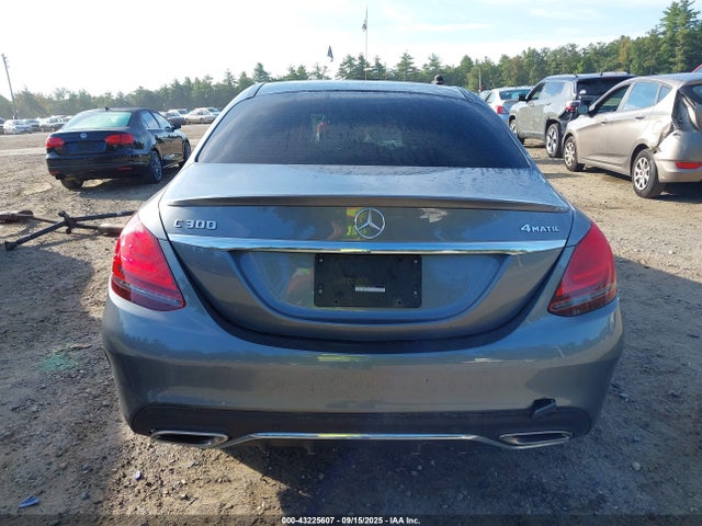 W1KWF8EB1MR651551 Mercedes-Benz C 300 4matic