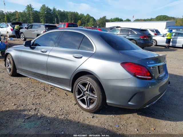 2021 MERCEDES-BENZ C 300 W1KWF8EB1MR651551 Photo 2