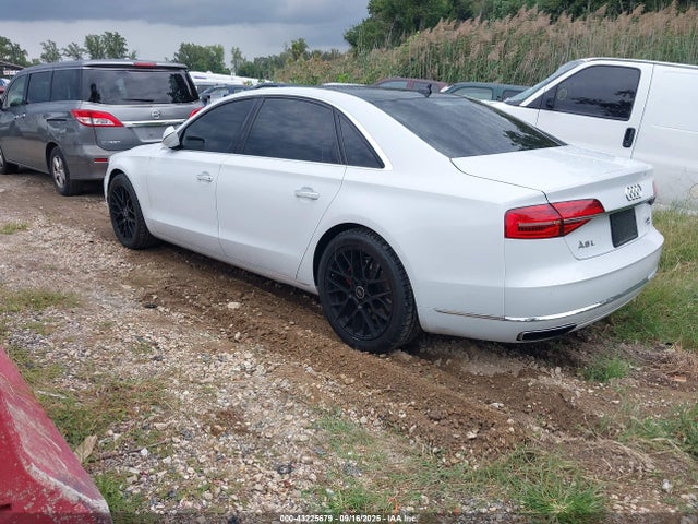2015 AUDI A8 L WAU32AFD2FN040676 Photo 2