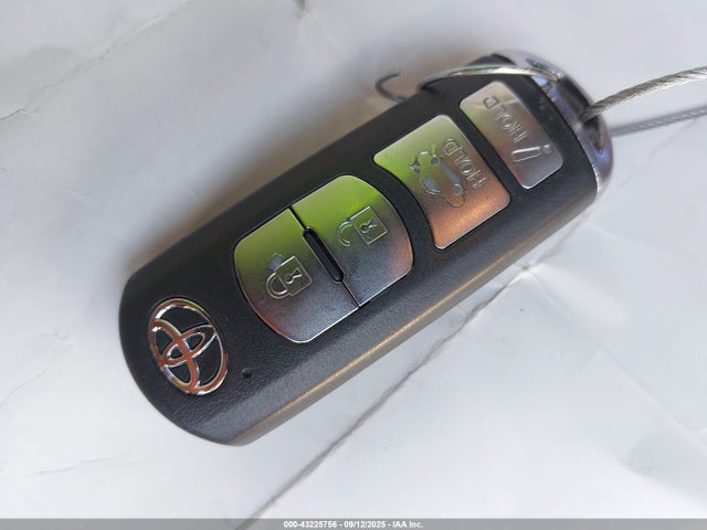 3MYDLBYV5HY189526 Toyota p5v