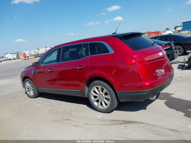 Lincoln MKT 2015 2LMHJ5FK8FBL03881 Image 14