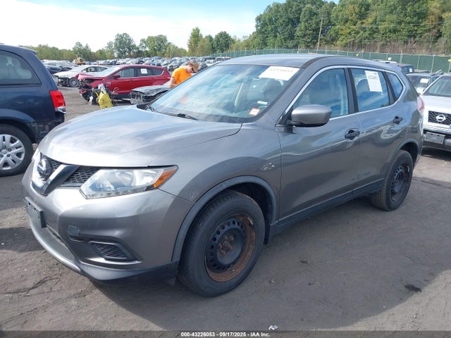 2016 Nissan Rogue S მანქანა იყიდება აუქციონზე, vin: JN8AT2MV6GW150932, აუქციონის ნომერი: 43226053