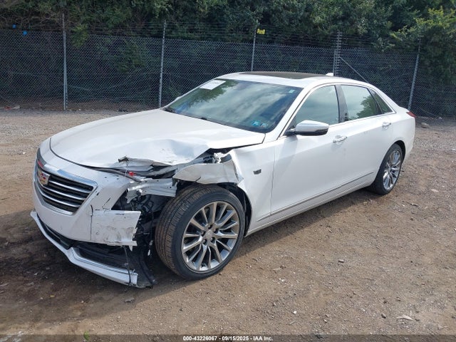 1G6KF5RS0JU105062 Cadillac lgx