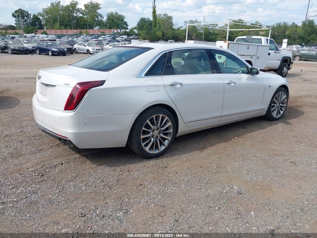 1G6KF5RS0JU105062 Cadillac lgx