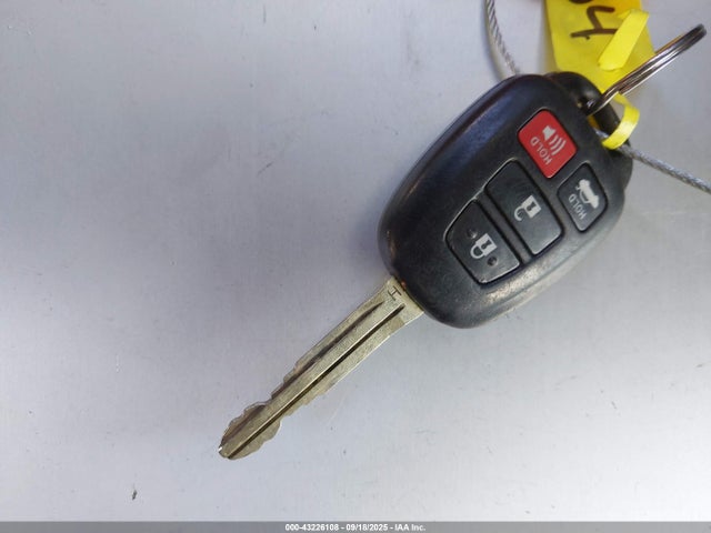 Toyota Corolla Le Plus 2014 2T1BURHE3EC175275 Image 11