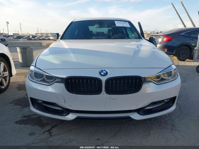 BMW 2015 2015 WBA3C1C50FK124071 Image 11
