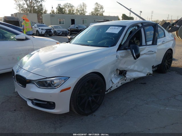 BMW 2015 2015 WBA3C1C50FK124071 Image 2