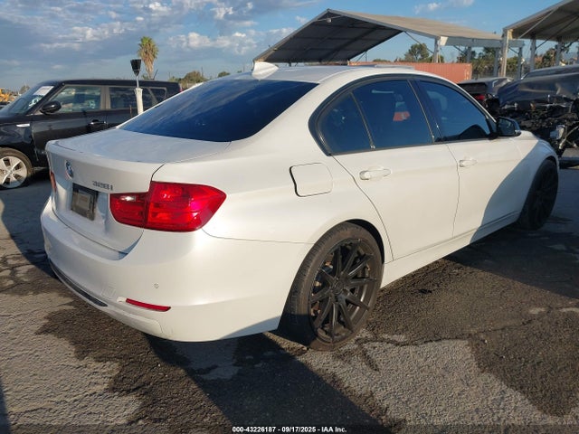 BMW 2015 2015 WBA3C1C50FK124071 Image 4