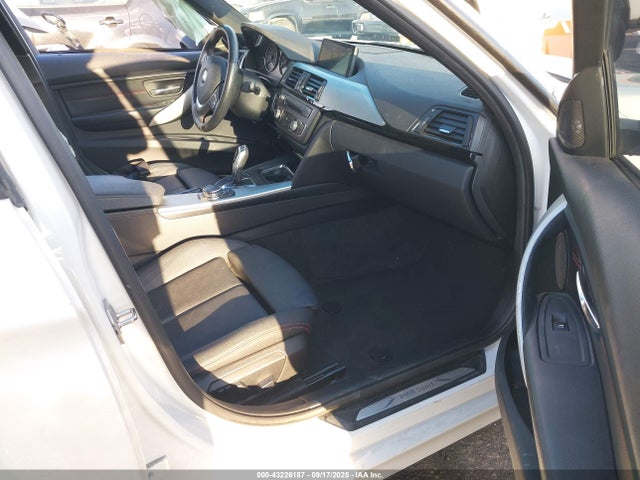 BMW 2015 2015 WBA3C1C50FK124071 Image 5