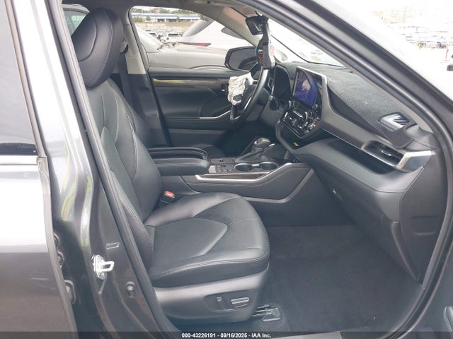 Aukcja sprzedaży 2023 Toyota Highlander Hybrid Limited, vin: 5TDXBRCH2PS120601, numer aukcji: 43226191