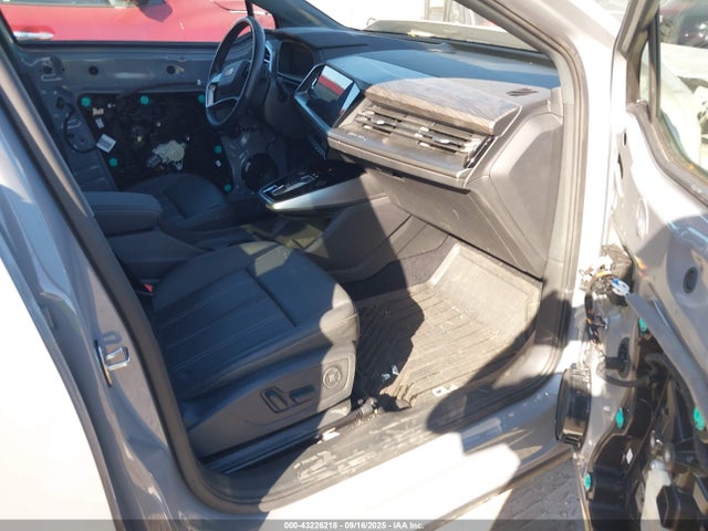 Audi q4 2023 WA1M2BFZ0PP072681 Image 5