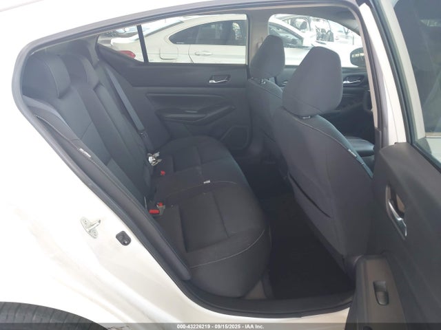 Nissan 2019 2019 1N4BL4BV9KC161616 Image 8