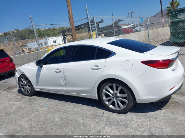 JM1GJ1W53F1186687 Mazda 2015