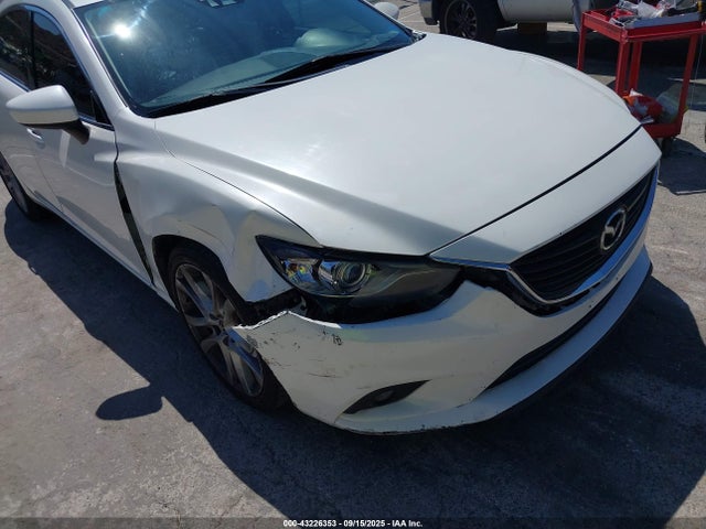 JM1GJ1W53F1186687 Mazda 2015