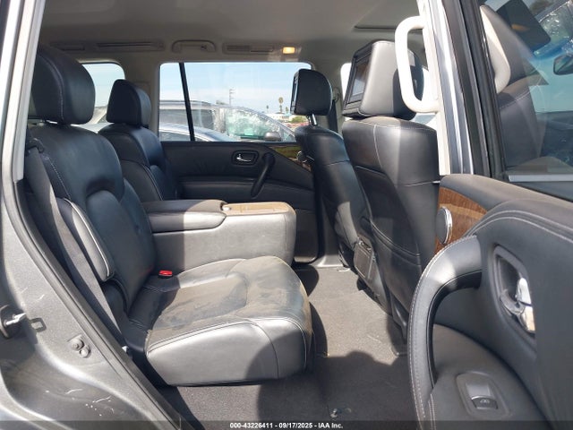 JN8AZ2NF9G9613196 Infiniti 2016