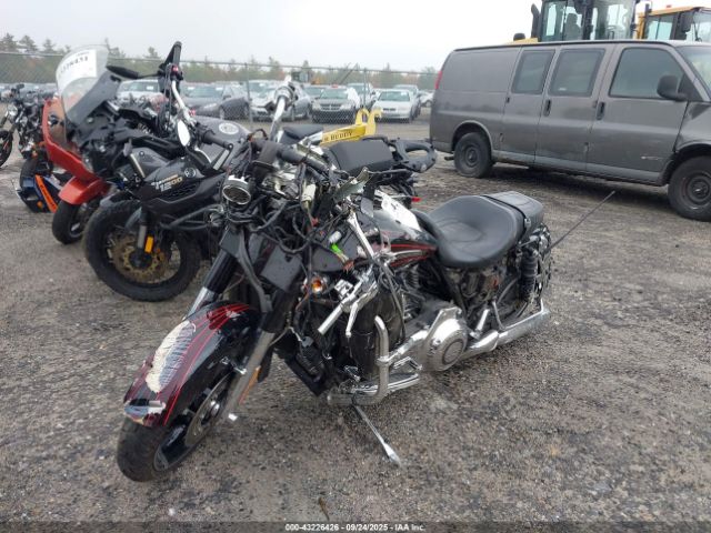 2011 HARLEY-DAVIDSON FLHXSE2 1HD1PZ817BB950363 Photo 1