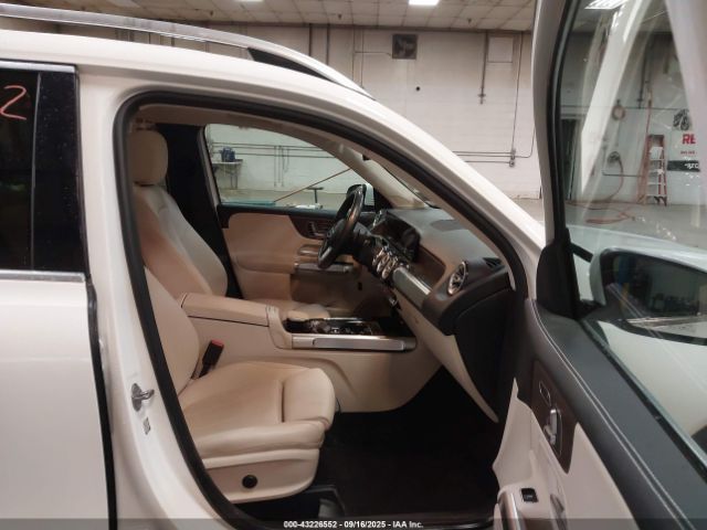 2021 MERCEDES-BENZ GLB 250 W1N4M4HB1MW153971 Photo 4