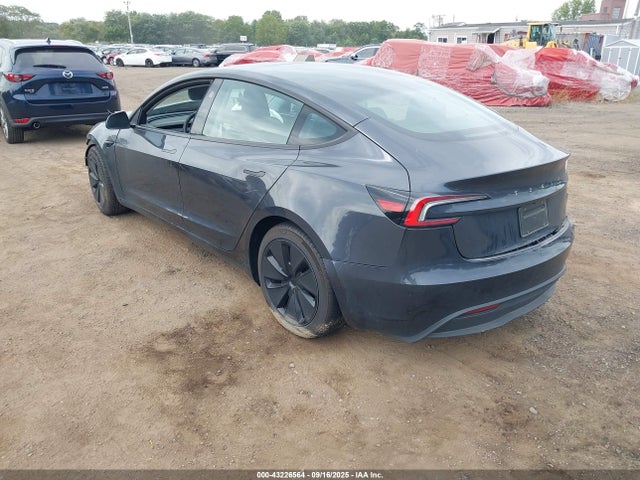 2025 TESLA MODEL 3 5YJ3E1EA4SF896510 Photo 2