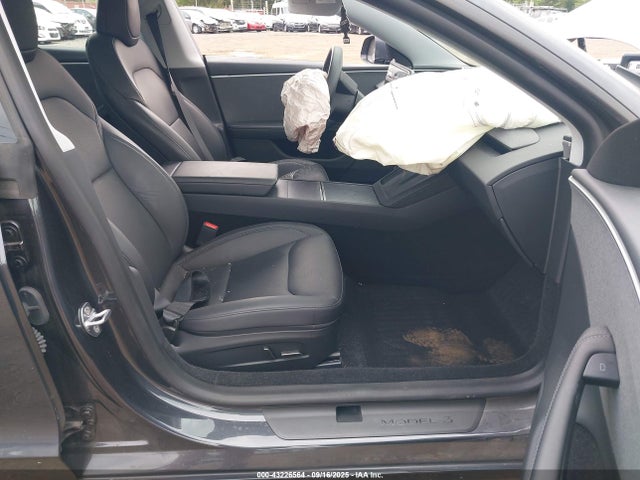2025 TESLA MODEL 3 5YJ3E1EA4SF896510 Photo 4