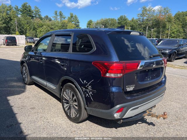 2019 MITSUBISHI OUTLANDER JA4AZ3A39KZ041434 Photo 2