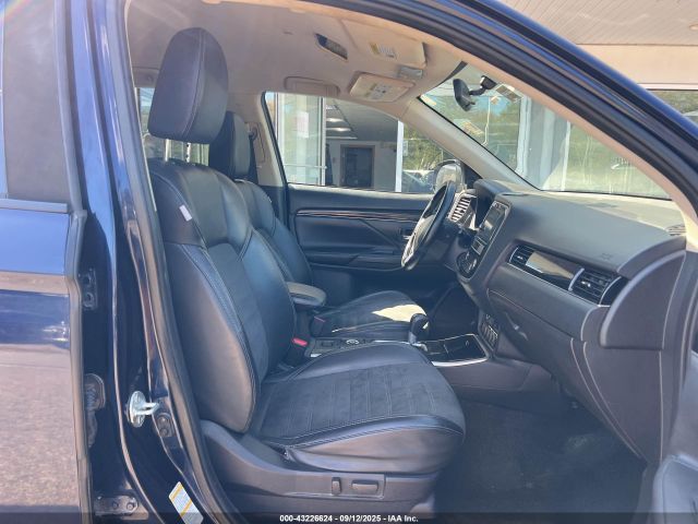 2019 MITSUBISHI OUTLANDER JA4AZ3A39KZ041434 Photo 4