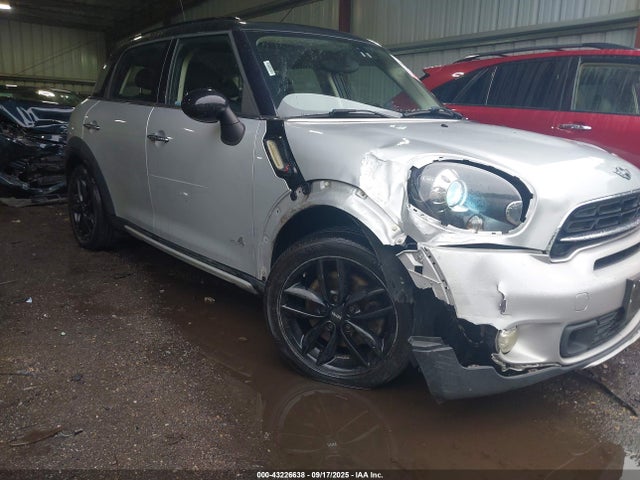 2016 MINI COUNTRYMAN WMWZC5C58GWU20600 Photo 5
