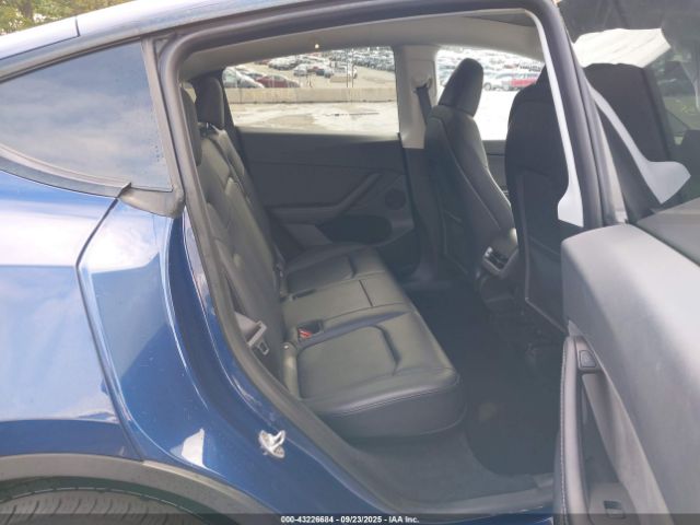 2023 TESLA MODEL Y 7SAYGDEE2PF704306 Photo 7