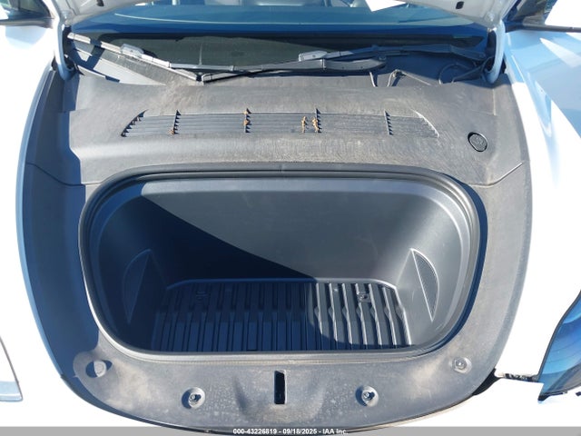 2023 TESLA MODEL Y 7SAYGDEE9PF703931 Photo 9