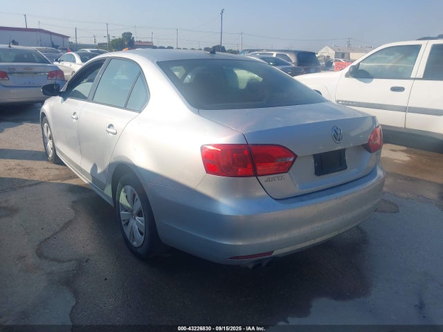 Volkswagen Jetta 2014 3VWD17AJ8EM254121 Image 3