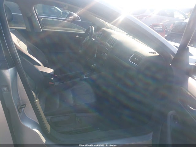 Volkswagen Jetta 2014 3VWD17AJ8EM254121 Image 5