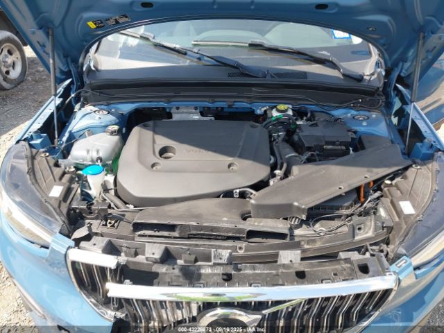 2024 VOLVO XC40 YV4L12UK6R2374189 Photo 9