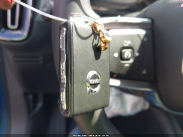 2024 VOLVO XC40 YV4L12UK6R2374189 Photo 10