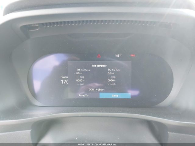 2024 VOLVO XC40 YV4L12UK6R2374189 Photo 6