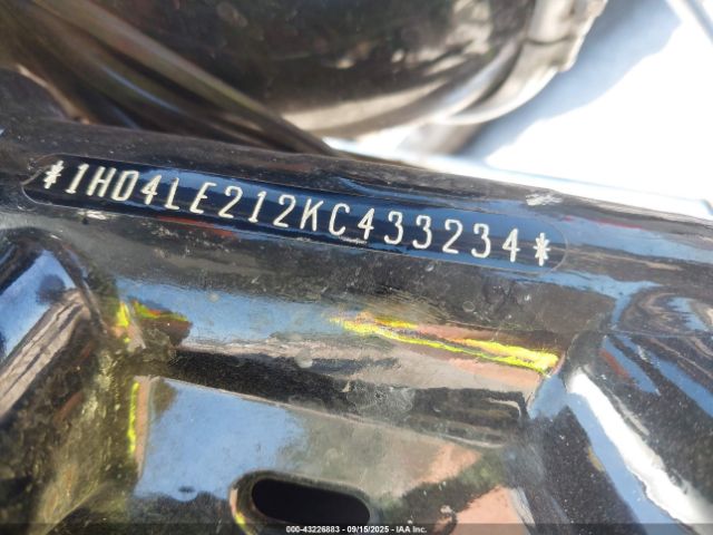 2019 HARLEY-DAVIDSON XL883 1HD4LE212KC433234 Photo 9