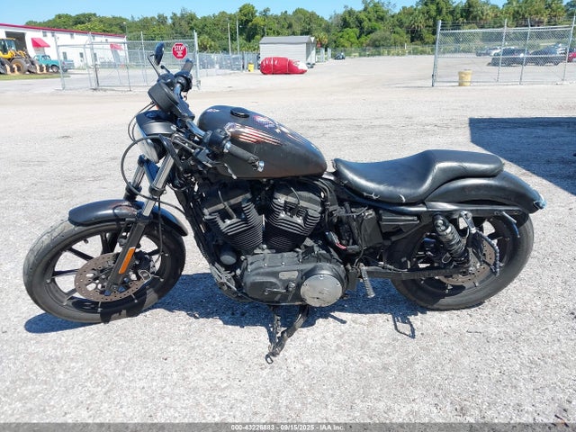 Harley-Davidson Iron 883 2019 1HD4LE212KC433234 Image 13