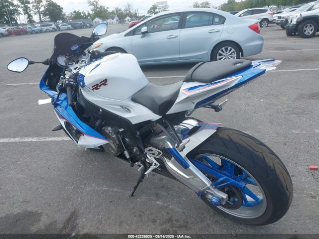 2016 BMW S 1000 WB10D2102GZ354183 Photo 2