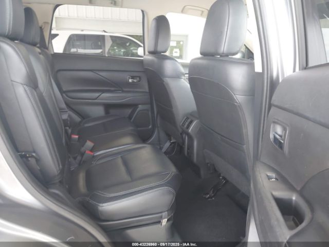 2020 MITSUBISHI OUTLANDER JA4AD3A3XLZ004568 Photo 7