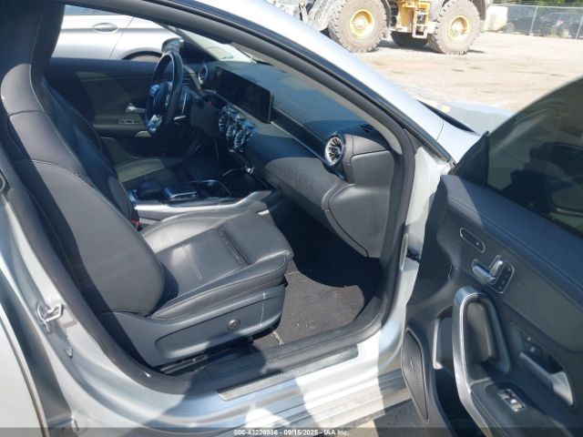 2023 MERCEDES-BENZ AMG CLA 35 W1K5J5BB4PN403951 Photo 4