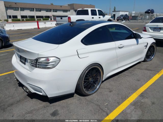 2015 BMW M4 WBS3R9C59FK330109 Photo 3