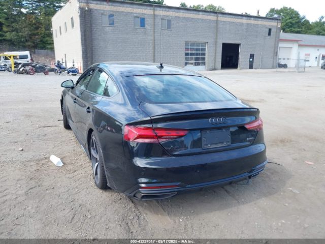 2024 AUDI A5 SPORTBACK WAUFACF58RA027379 Photo 2