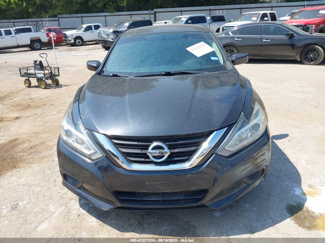 1N4AL3AP3HN319857 Nissan 2017