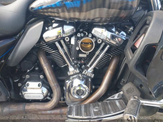 2021 HARLEY-DAVIDSON FLHTK 1HD1KEF18MB654670 Photo 7