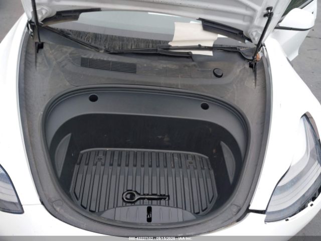 2023 TESLA MODEL 3 5YJ3E1EAXPF551800 Photo 9
