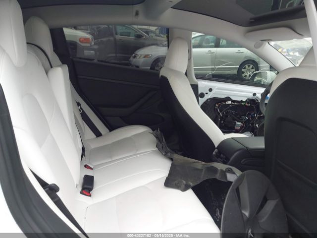 2023 TESLA MODEL 3 5YJ3E1EAXPF551800 Photo 7