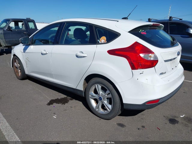 Ford 2014 2014 1FADP3K22EL260148 Image 3